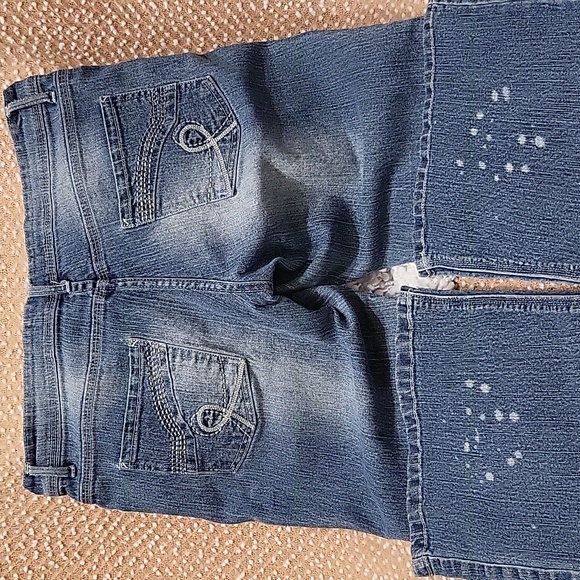 Deb embroidered jeans - Picture 7 of 11